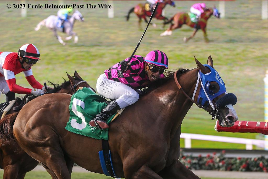 Carmelitas Man wins The California Dreamin as a Tracking Trips at Past the Wire horse to watch, Ernie Belmonte, Past the Wire