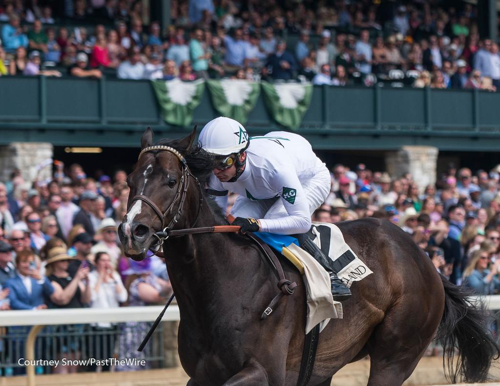 Mullikin captures an allowance April 26 at Keeneland (Courtney Snow/Past The Wire)