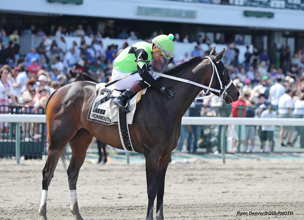 A grateful Ruiz. (Ryan Denver/EQUI-PHOTO)
