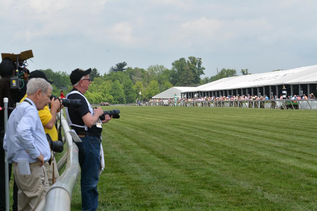 MJC photographers Jim McCue and Jerry Dzierwinski. (Barbara Singer/PastTheWire)