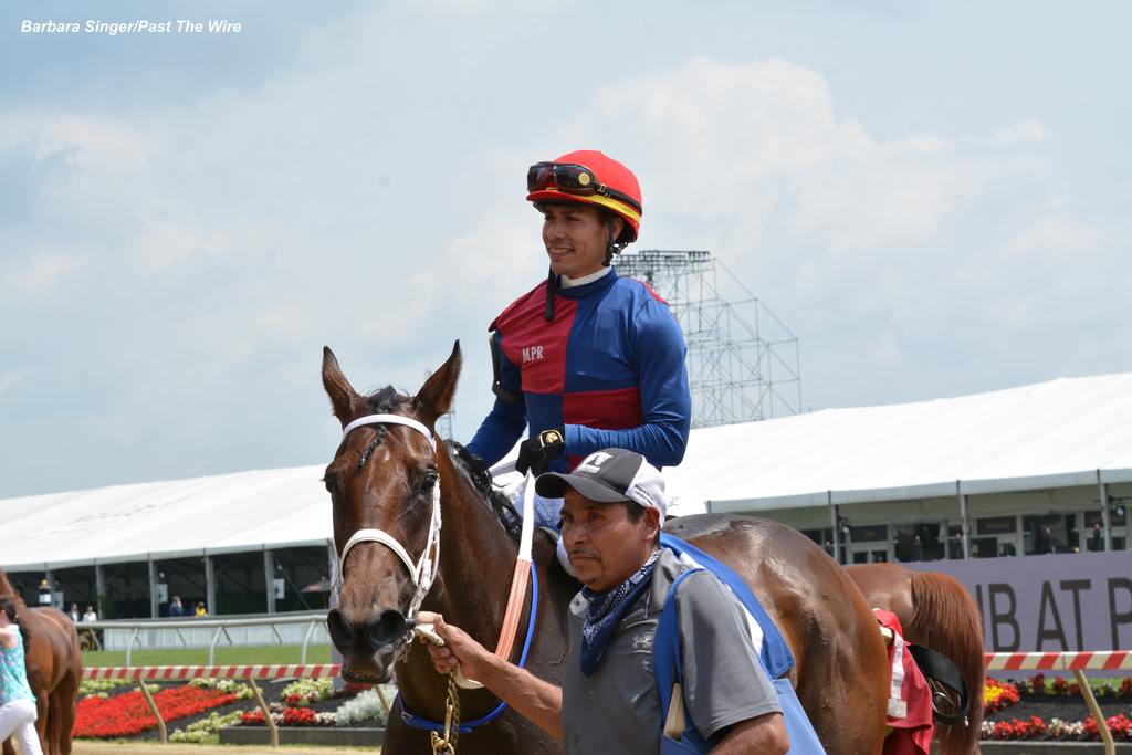Mopo with Jose Ortiz aboard. (Barbara Singer/Past The Wire)