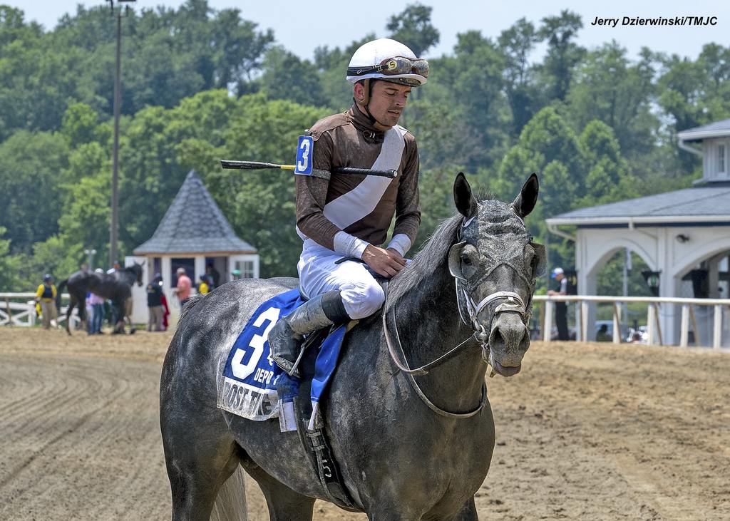 Russell and Post Time post race. (Jerry Dzierwinski/TMJC)