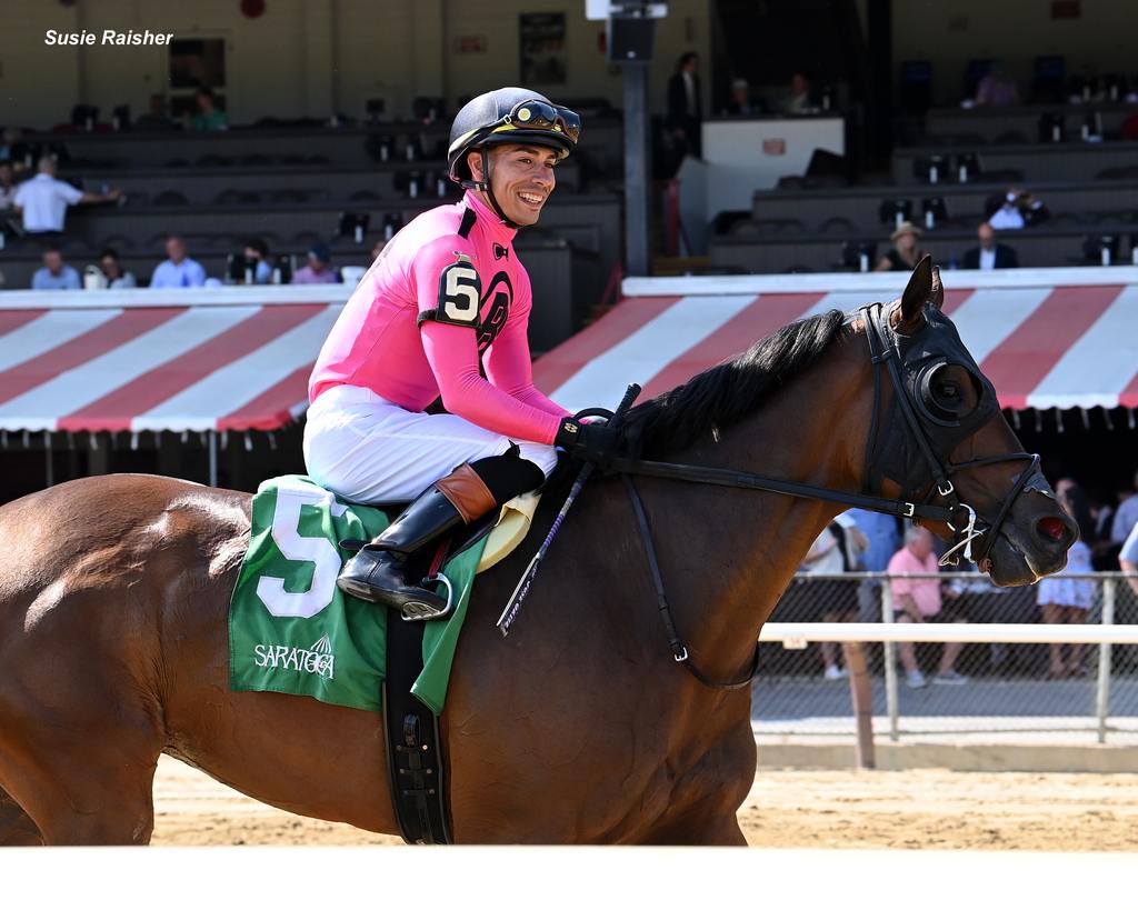 Clear Conscience staved off the late rush of post-time favorite Hush in the Kingston. (Susie Raisher)
