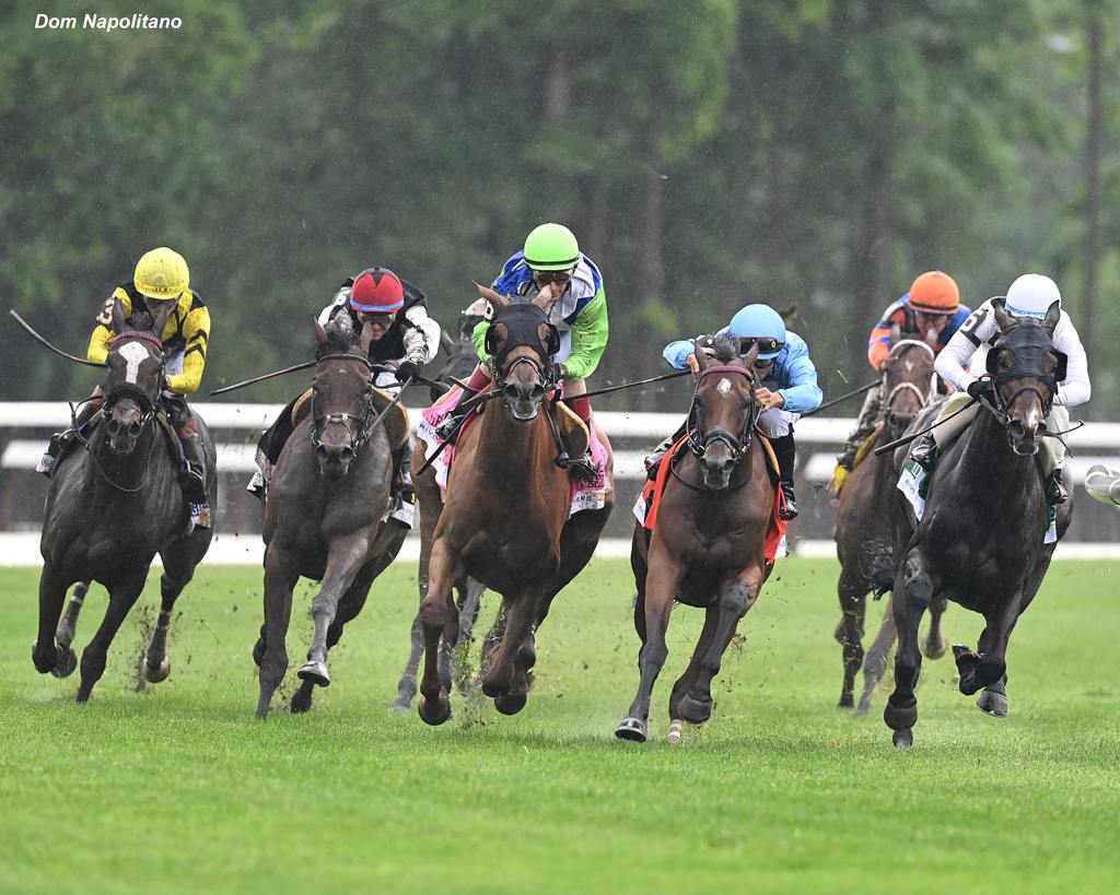 She Feel Pretty (center green cap) and Velazquez take control. (Dom Napolitano)