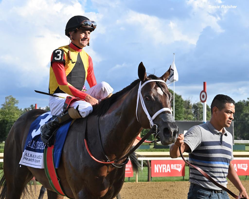 Brian Hernandez, Jr. and Smoken Wicked after their victory. (Susie Raisher)