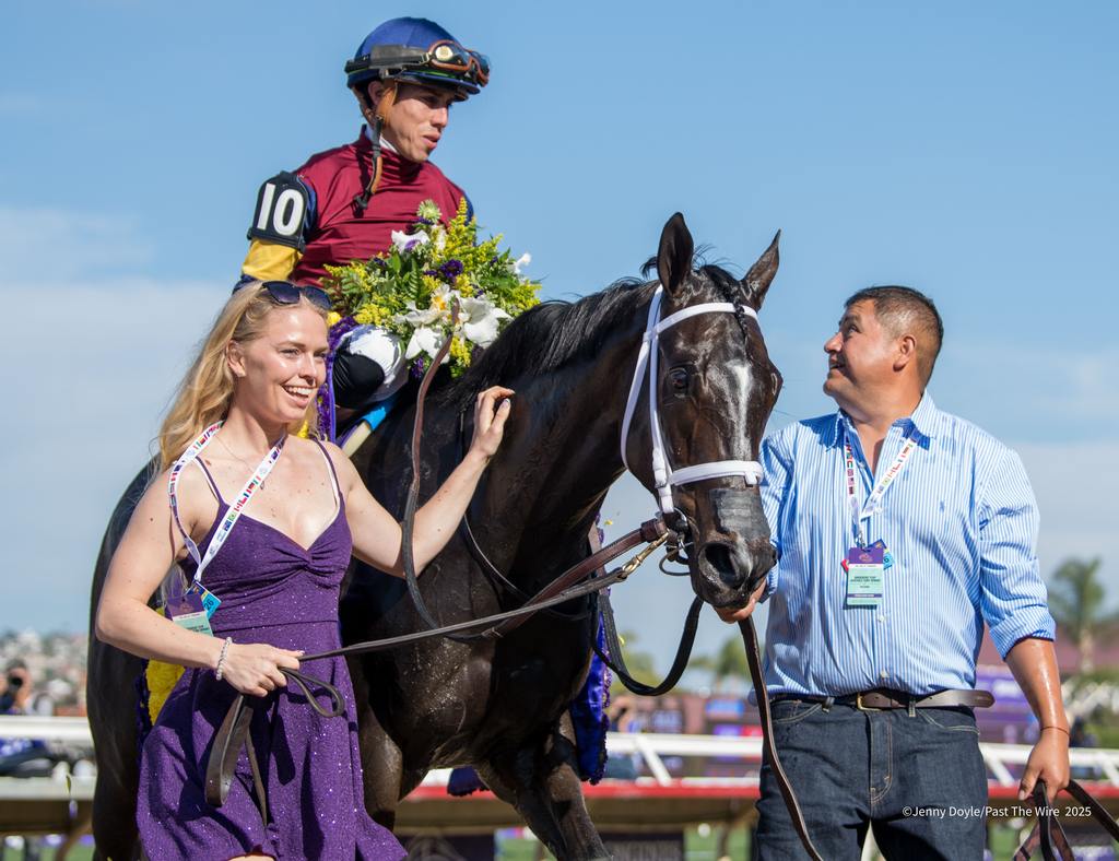 All smiles for Irad Ortiz Jr. and Cy Fair. (Jenny Doyle/Past The Wire)