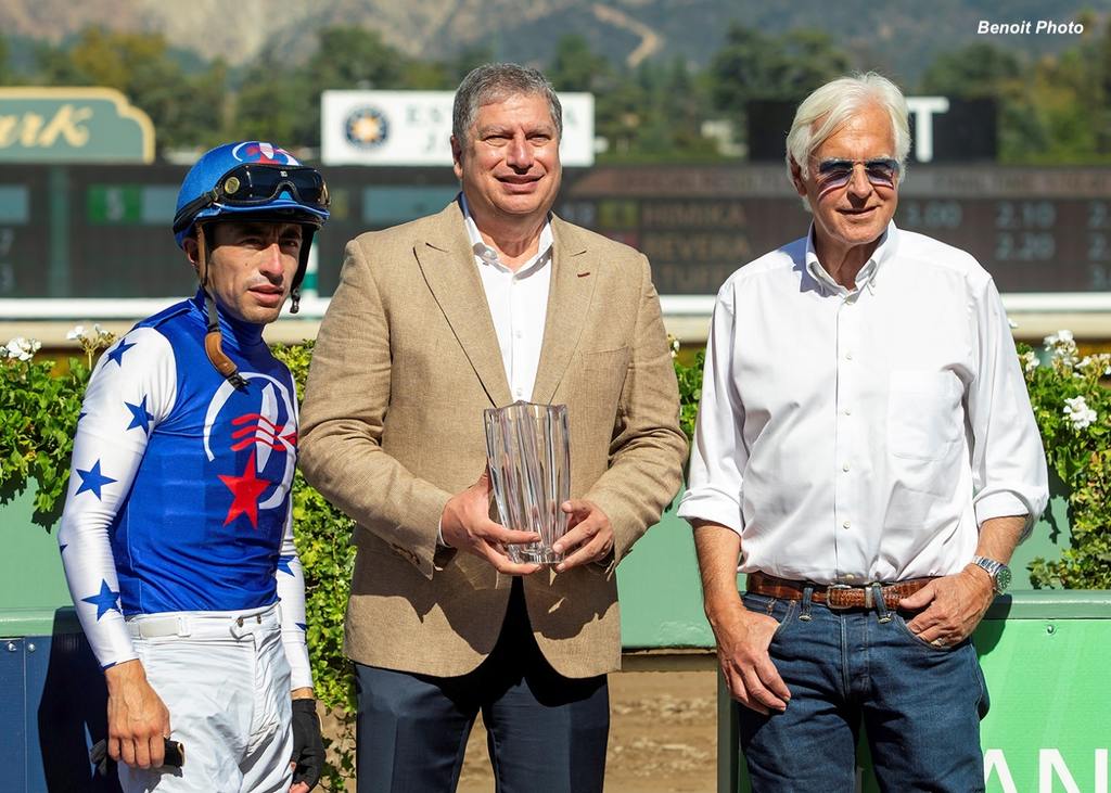 Juan Hernandez with Bob Baffert. (Benoit Photo)